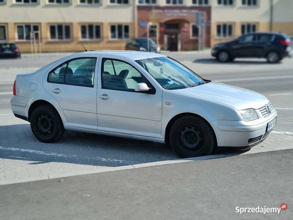 VW Bora 2000r 16 centralny zamek Skarżysko-Kamienna