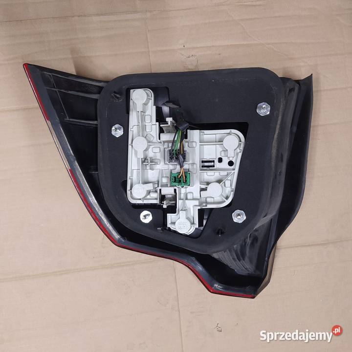 Lampa lewa tył Volvo S40 lift sedan Sokołów Podlaski
