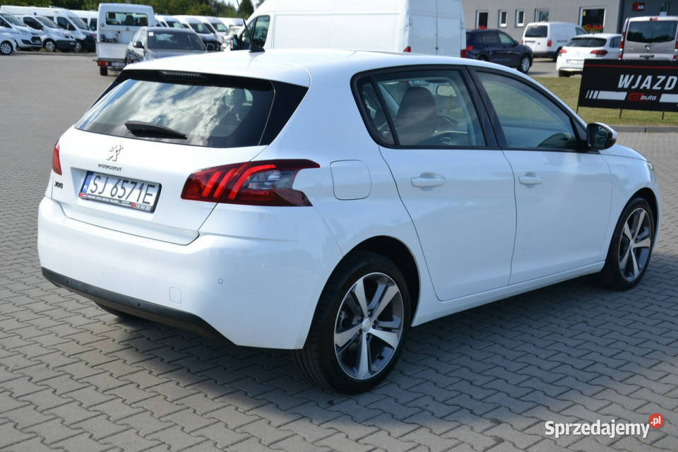 Peugeot 308 lifcie 15 bluehdi 100 ledy nawigacja Rok produkcji 2019 Kęty