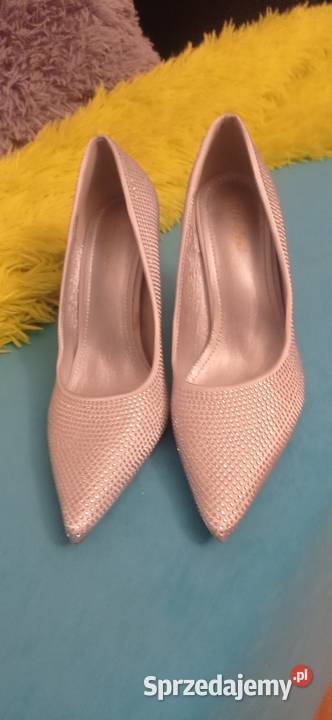 buty tkanina Wieliczka sprzedam