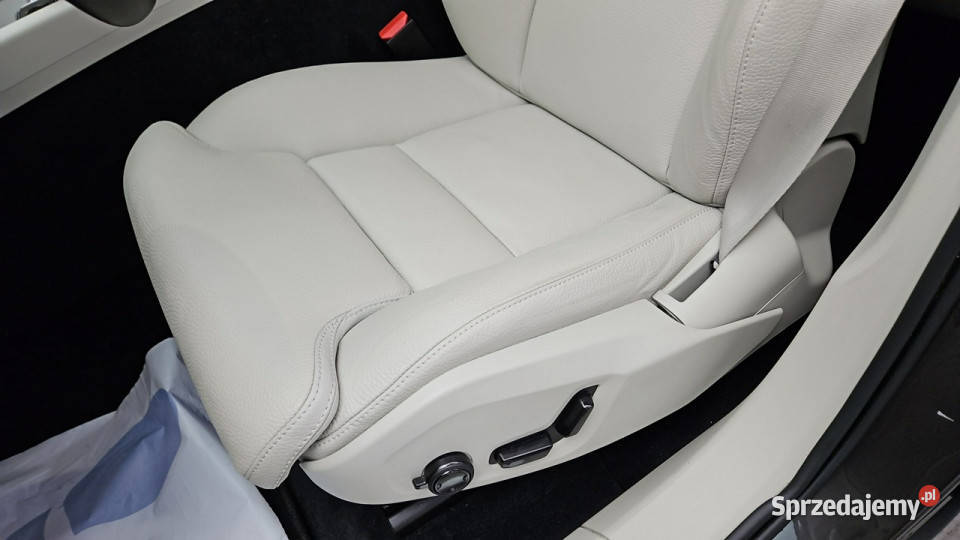 Volvo XC 60 B5 B AWD Plus Bright aut Z Polskiego pełny VAT mazowieckie Warszawa sprzedam