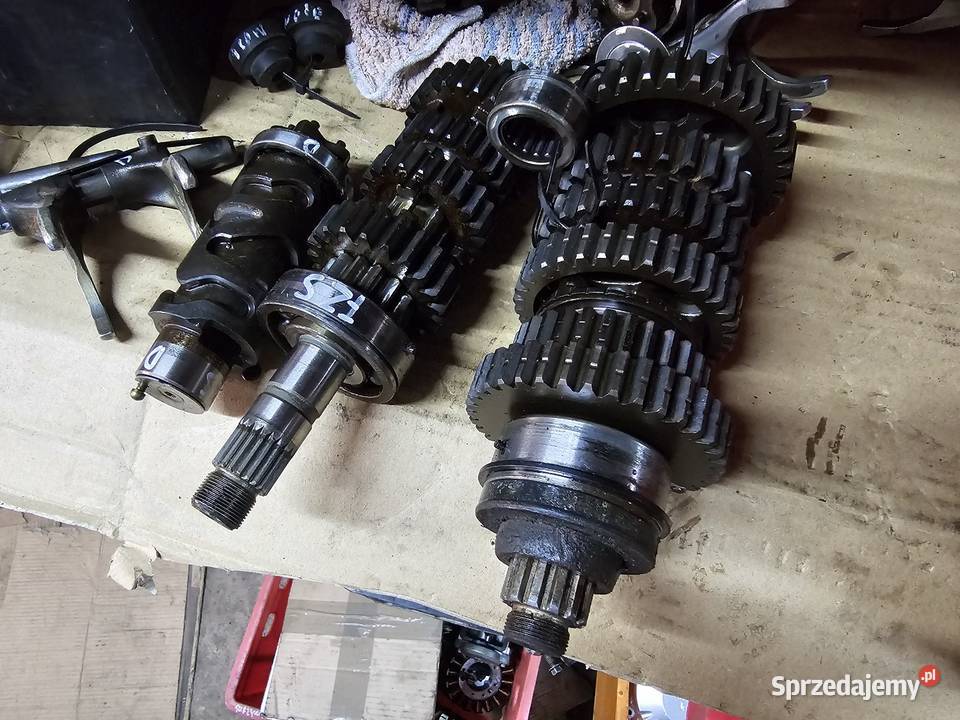 Yamaha FZS 600 Fazer skrzynia biegów wałek wałki