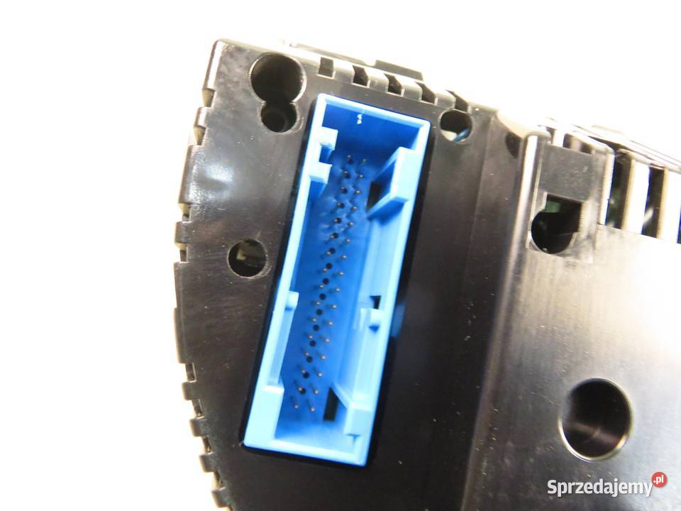 LICZNIK AUDI A4 B7 Avant 30 TDI 8E0920931D