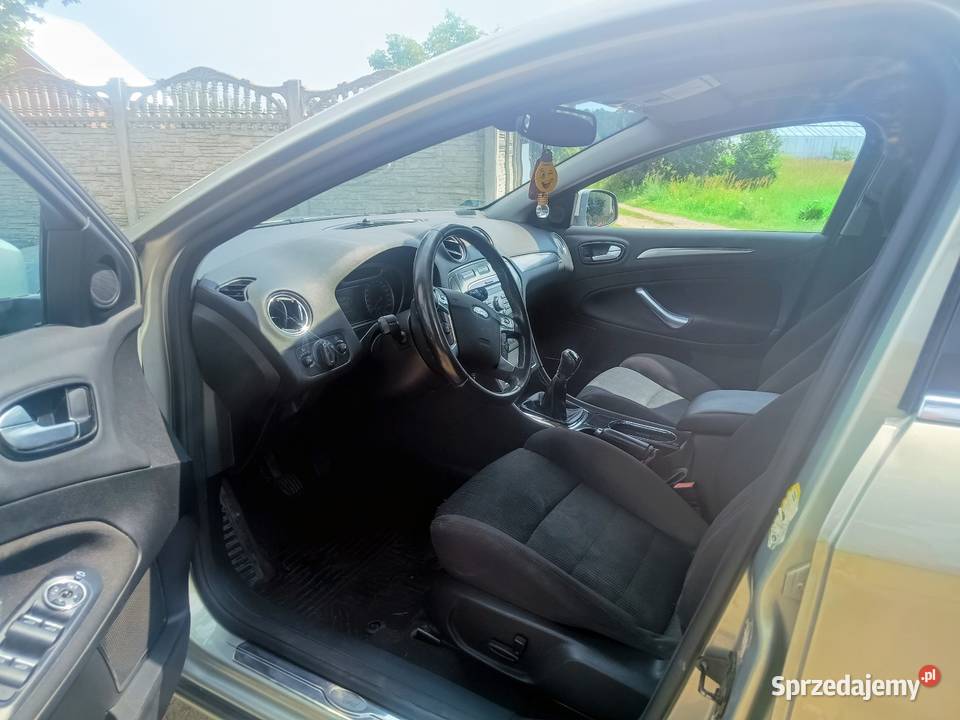 Ford Mondeo MK4 20 benzyna 140 2008R Hatchback