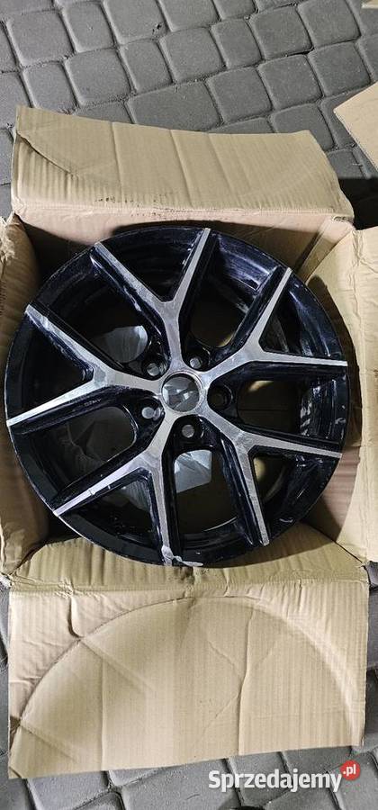 Felga aluminiowa Toyota Rav4 2017 R18