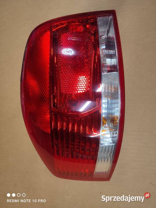Audi A3 8P1 lampa lewa tyl Części Radzionków