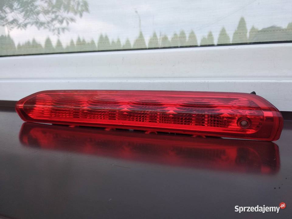 Peugeot 308 T7 hatchback 3 trzecia lampa światło Motoryzacja Sieradz