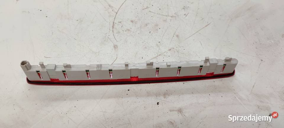 ŚWIATŁO STOP STOPU AUDI A3 8P LIFT 3 D 8P0945097 Przystajń