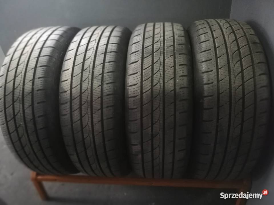 235 60 18 TracMax IcePlus XL H