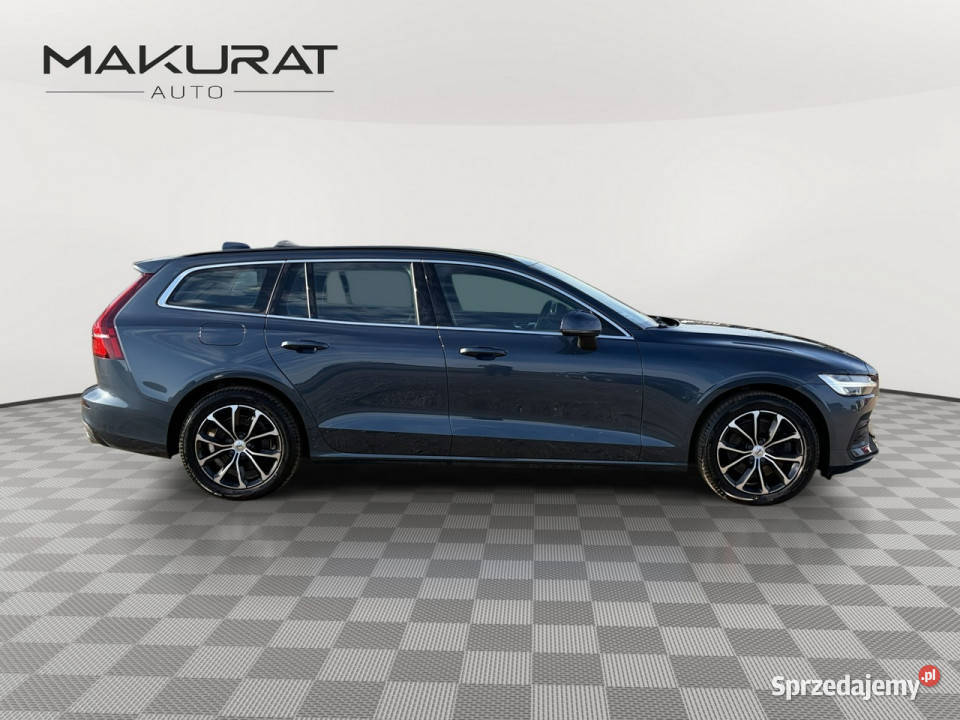 Volvo V60 WD6013SB4 D Momentum Pro Kcofania Rok produkcji 2022 Pępowo