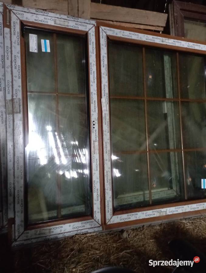 Okno trzyszybowe w kolorze złoty dąb że Grodzisko