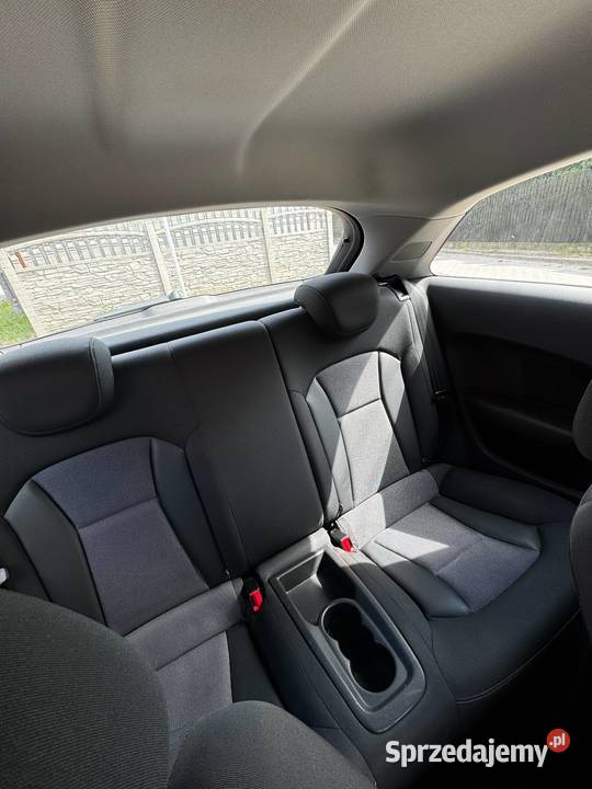 Audi A1 16 TDI 2012 lakier metallic