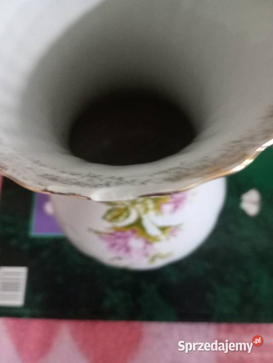 Wazonik Dzbanek Świecznik Serwetnik w różyczki z biały sprzedam