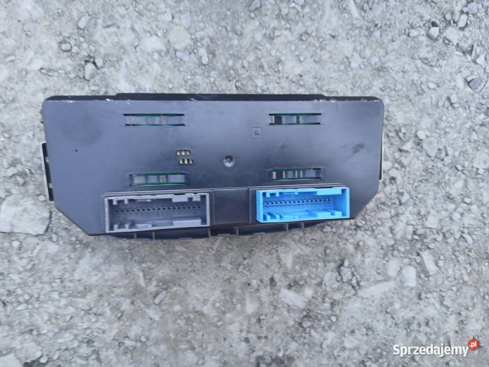 Panel nawiewu klimatyzacji 13261833 Opel Corsa D Radłów