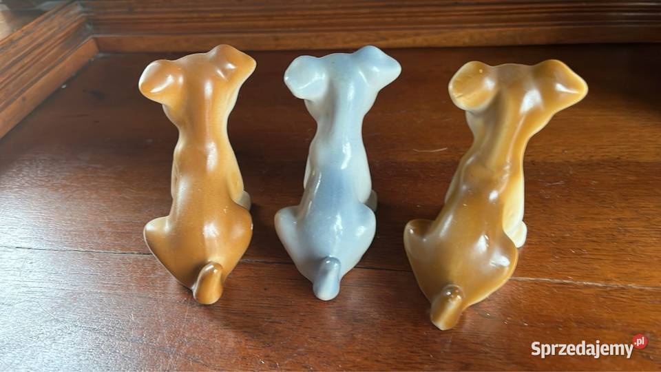 Figurka Łasiczka Połonne Fabryka Fajansu i Porcelana i szkło pomorskie