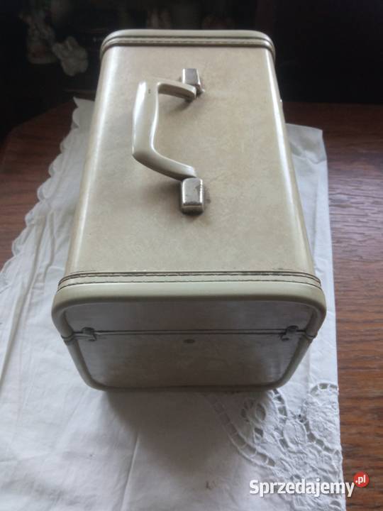 Vintage 1960 Royal Traveller train case Szczecin