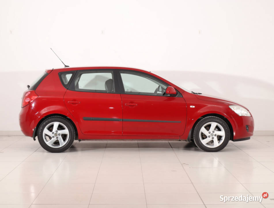 Kia Ceed 14 CVVT czerwony Piaseczno