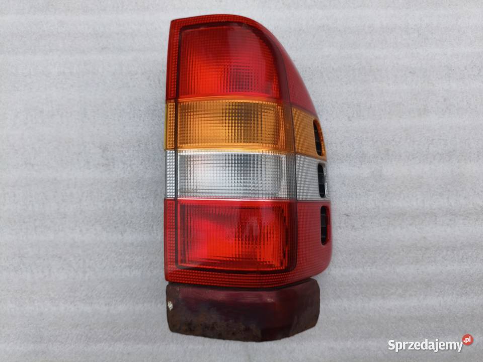 Lampa Prawy Tył Tylna Prawa Opel Frontera B mazowieckie Wyszków sprzedam