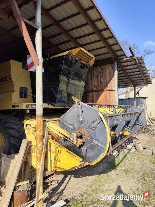 Kombajn zbożowy Holland TX32 łódzkie Głowno
