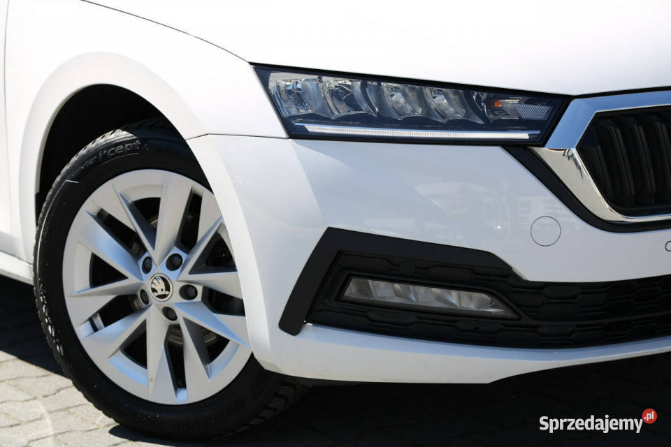koda Octavia 15 150 Ambition manualrej2023 IV wielofunkcyjna kierownica Tychy