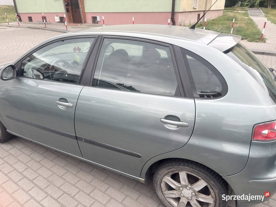 Samochód Seat Ibiza 2005r Brzeg sprzedam