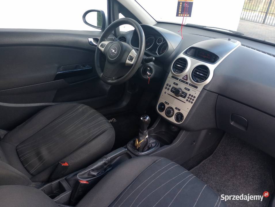Opel Corsa d 12 z 2008 1998100km Wronki