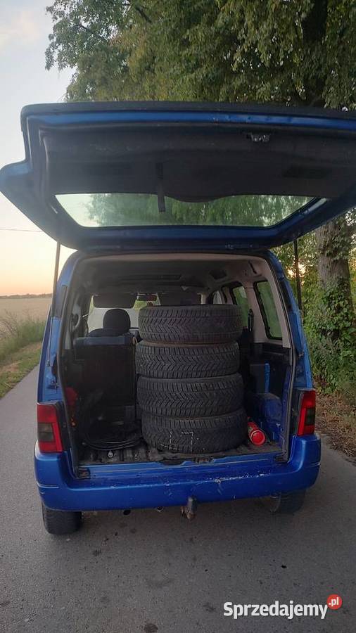 Citroen Berlingo 19 niebieski Berlingo Piaski