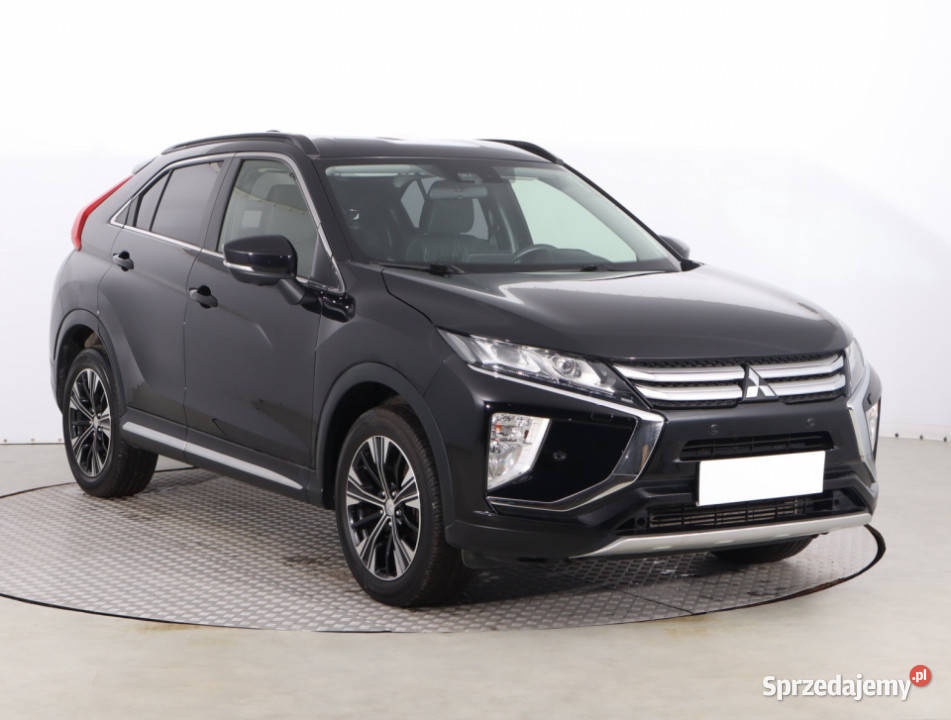 Mitsubishi Eclipse Cross 15 TMIVEC kamera cofania