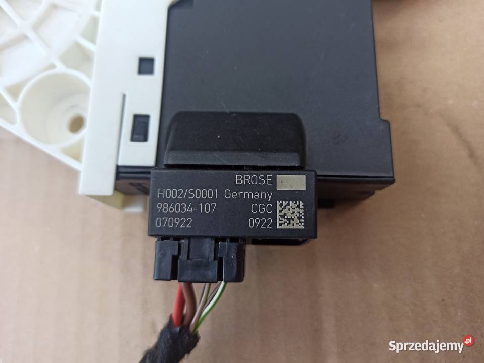 Silnik szyby przód prawy Seat Ibiza 6L2959801 Bolesławiec