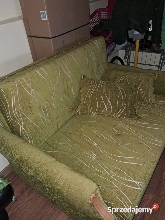 Rozkładana sofa z pojemnikiem na pościel Cienin Zaborny-Parcele
