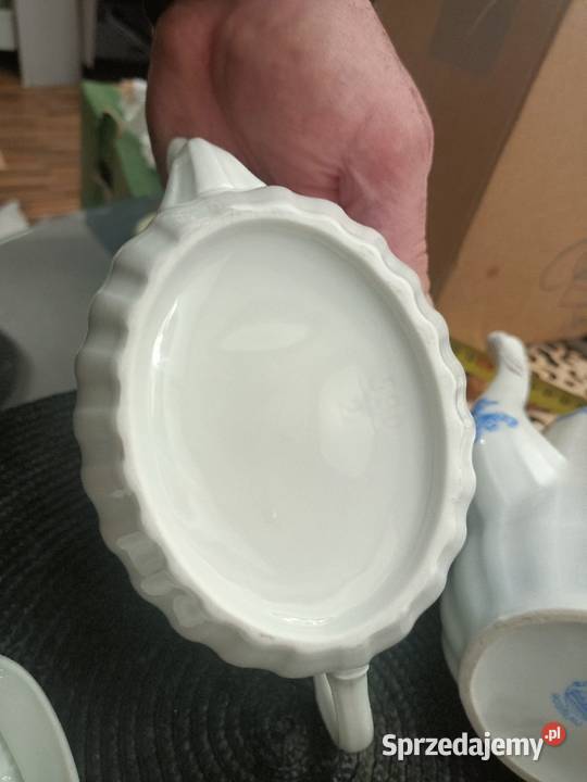 Stara porcelana z sygnaturami wykopaliska Kępno