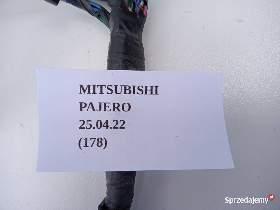 WIĄZKA DRZWI PRAWY P MITSUBISHI PAJERO SPORT II sprzedam