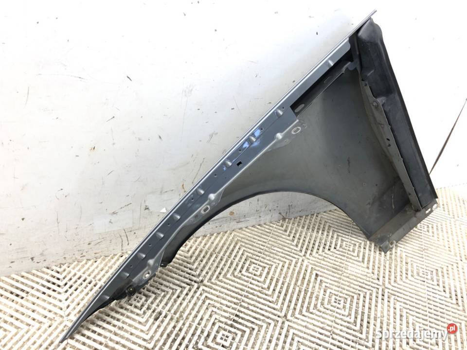 BŁOTNIK PRAWY PRZÓD MERCEDES C218 Hatchback 1117