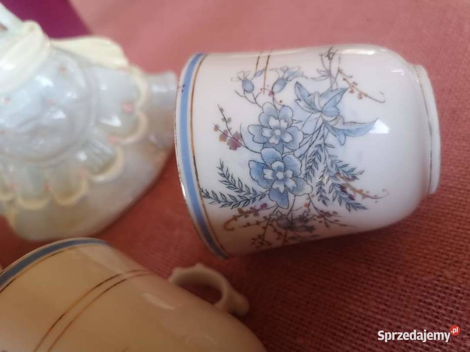 Filiżanka z wyciskiem numerycznym i literami sprzedam