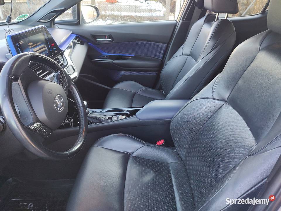 Sprzedam zadbaną Toyotę chr hybrid 2017 dobrze automatyczna Piła