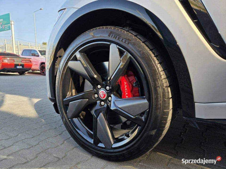Jaguar FPACE SVR 50 V8 Supercharged 550 pełny VAT