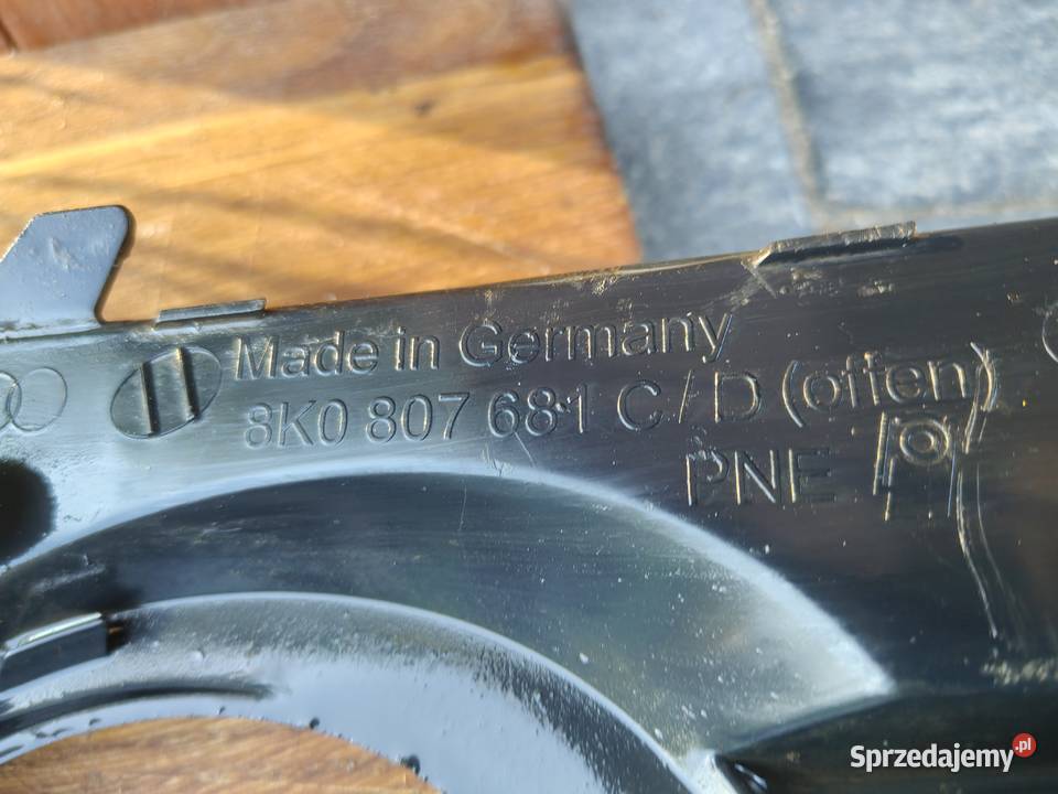 Audi A4 S4 B8 8K 2011 8K0 807 681 C Kratka Części samochodowe Zadąbrowie