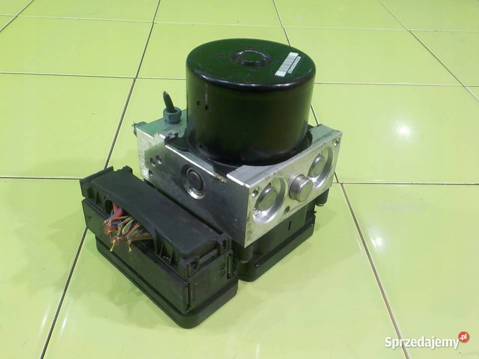 BMW 3 E90 LIFT 30 B 09r SEDAN pompa ABS 6790146 osobowe Suków