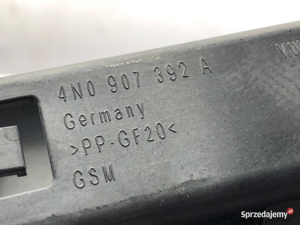 SKRZYNKA BEZPIECZNIKÓW AUDI A8 D5 4N0907392A