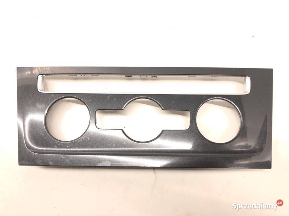 LISTWY DEKOR VW GOLF VII 5G1863100C Hatchback Listwy