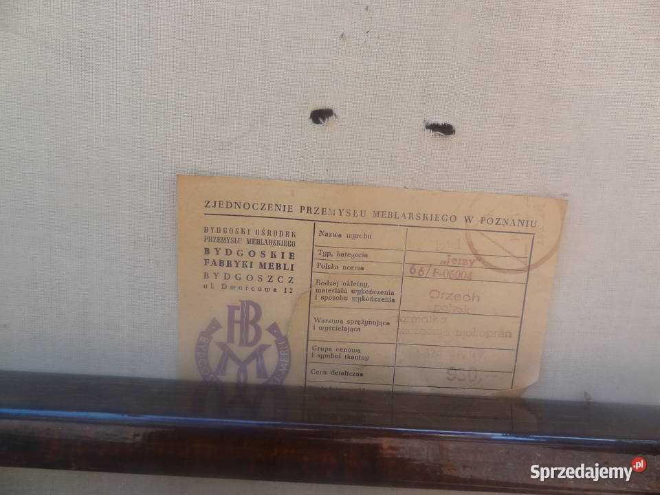 Fotel Jerzy PRL Orzech Poznań sprzedam