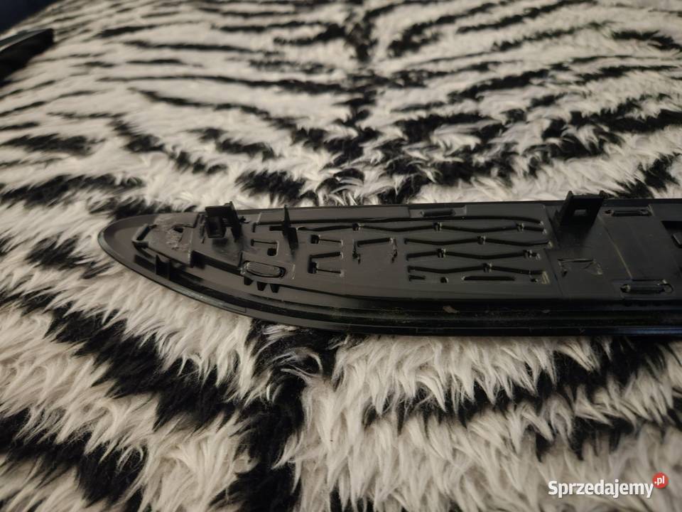 JAGUAR EPACE R X540 LISTWA NA BŁOTNIK PRAWA