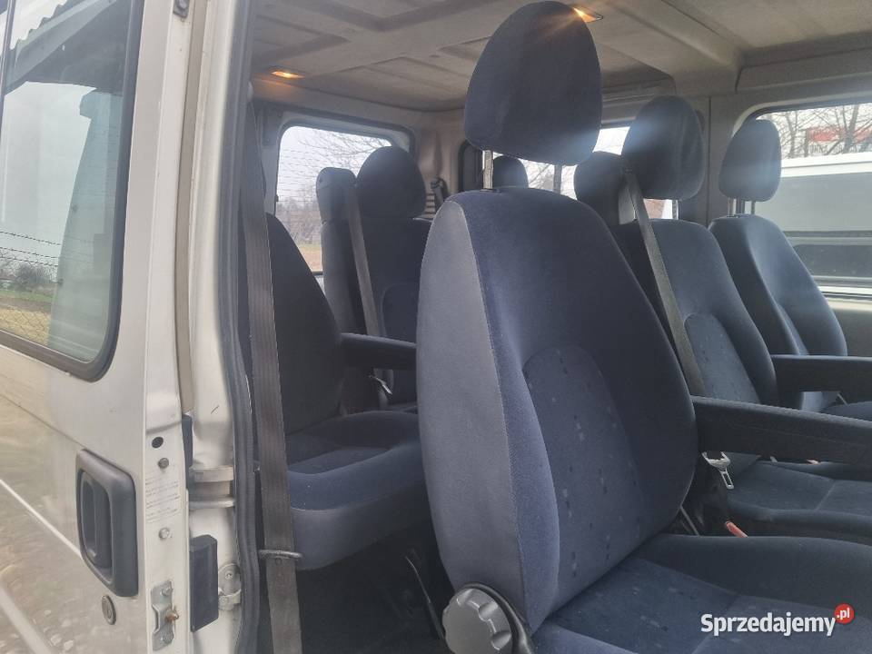 Peugeot Boxer 28 D 9Osobowy Klima ładny