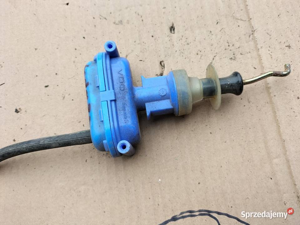 Audi 80 B4 80B4 893862153D Siłownik zamka tylnej Kamień-Kolonia