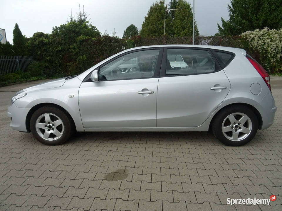 Hyundai i30 14 109ClassicNiski przebieg dobrze komputer pokładowy Łódź sprzedam