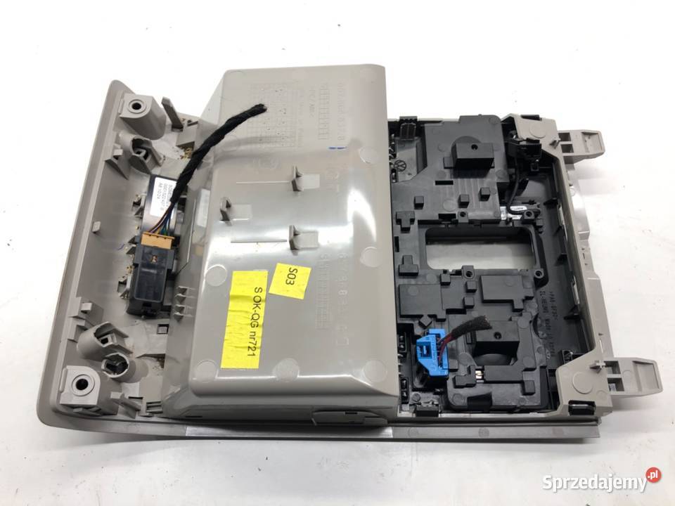 LAMPA SUFITOWA SKODA KAMIQ 657868837C Crossover