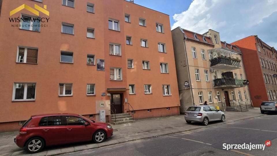Malbork 2 pokoje 1 piętro przestronne 517m