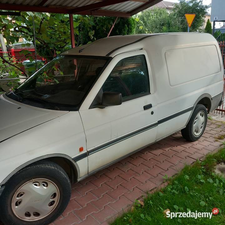 Samochód Ford Escort van 84KM
