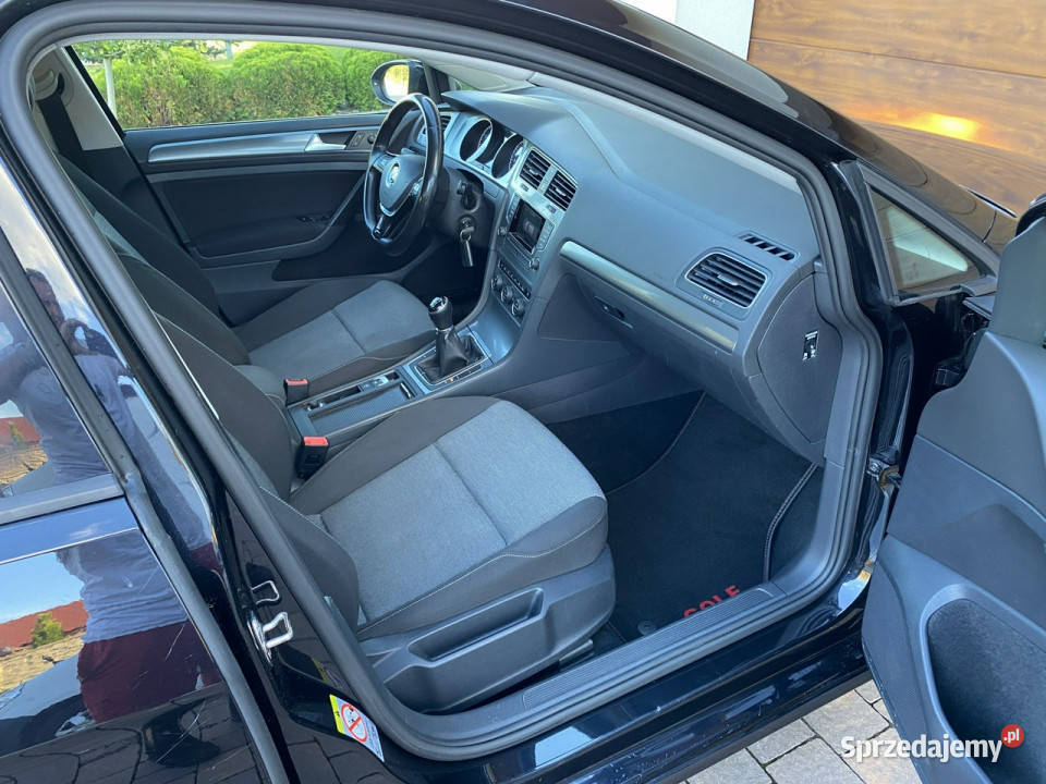 Volkswagen Golf VII 13r benzyna czujniki przód i kurtyny powietrzne