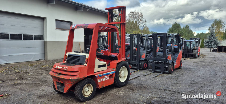 Terenowy Wózek Widłowy Manitou MCE 25 Przesuw